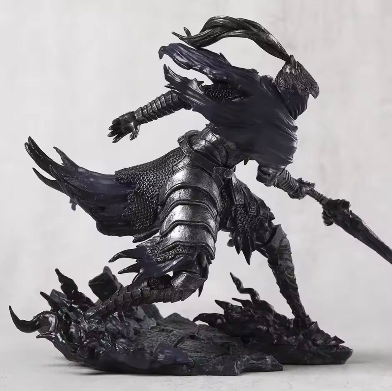 DARK SOULS - Artorias The Abysswalker Figure